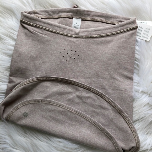 JUST IN ✔️NWT LULULEMON NECKWARMER - Picture 4 of 8